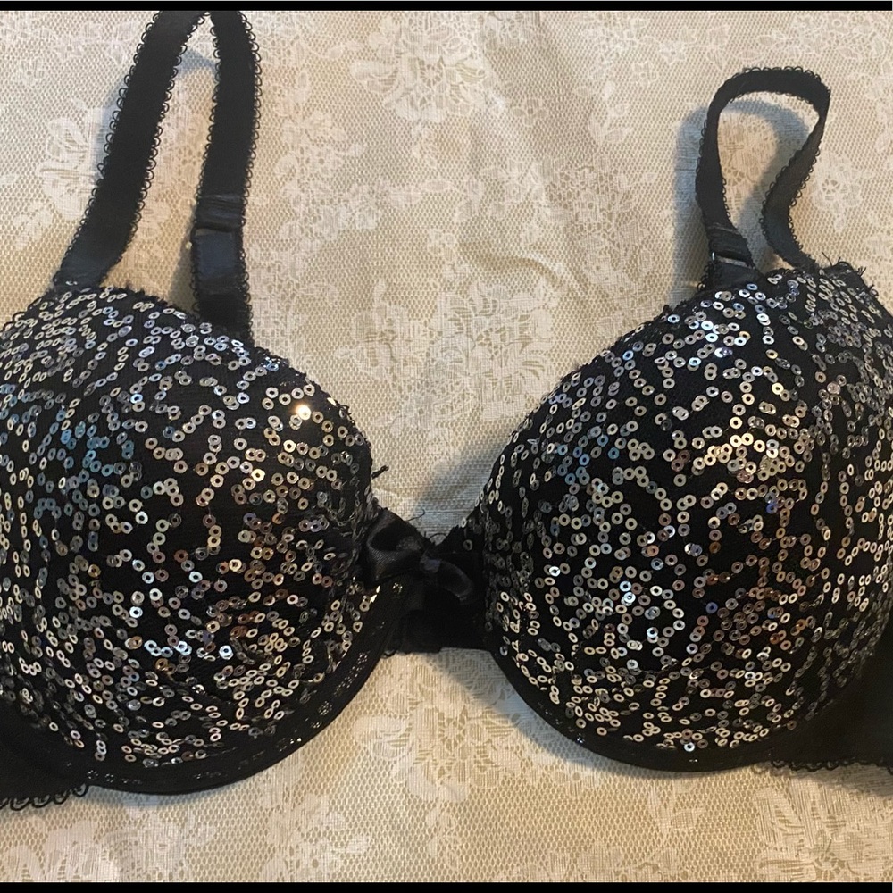 Bra & Panty set 🖤 - Picture 3 of 6